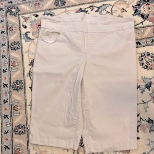 COPY - Gloria Vanderbilt Amanda capris 18W tan like new stretch cotton comforta…